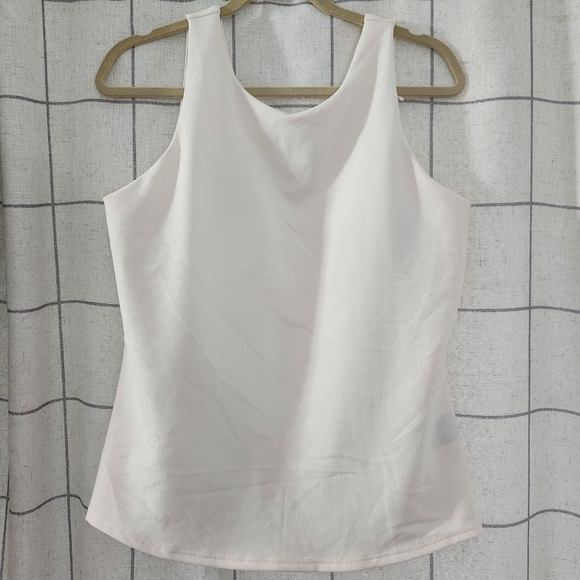 32 Degrees Ladies' Tank with Built-in Bra - Picture 1 of 5